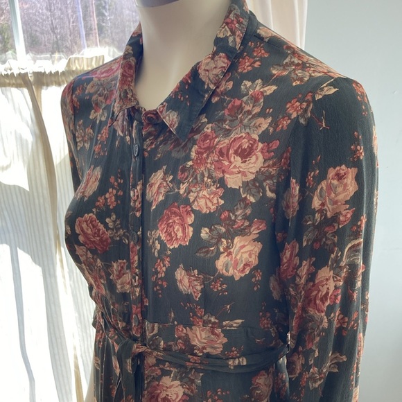 April Cornell soft floral rayon shirtwaist dress with waist tie Small - Picture 2 of 15